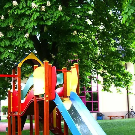 Pod Kasztanami فندق مبيت وإفطار Głogów