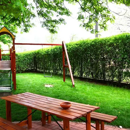 Pod Kasztanami فندق مبيت وإفطار Głogów