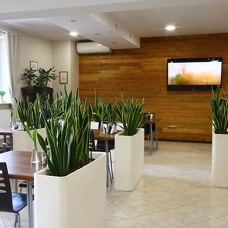 Pod Kasztanami 3* Głogów